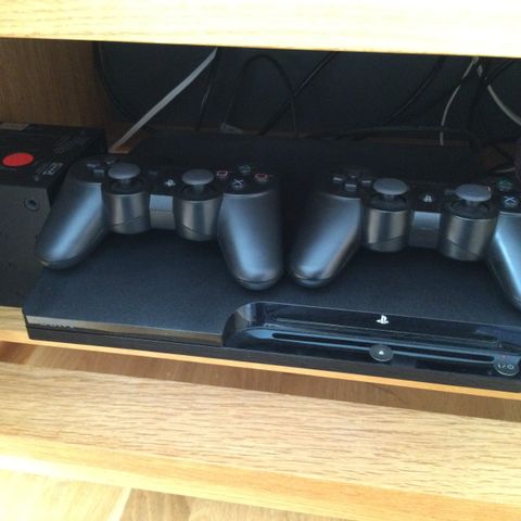 Knapt brukt PlayStation 3