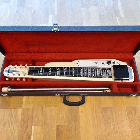 1958, 8-strengs National Lap Steel