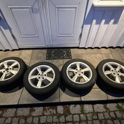 Komplette vinterdekk 205/55R16