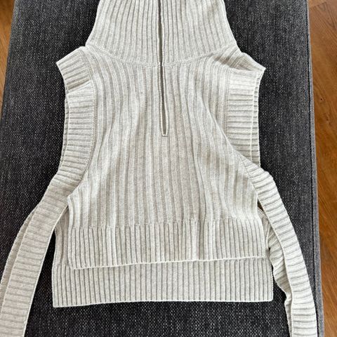 Holzweiler Hafjell knit bib