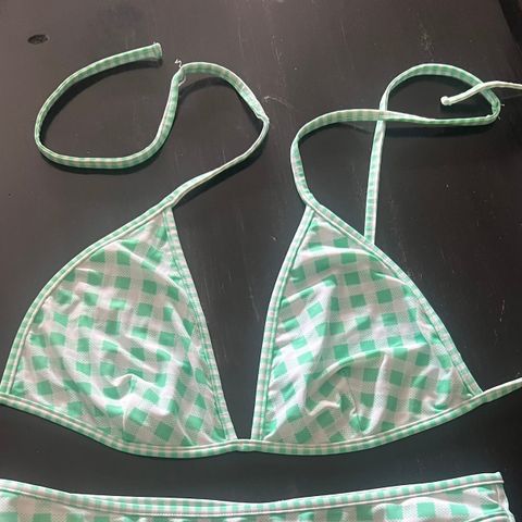 Bikini overdel  Bikbok L