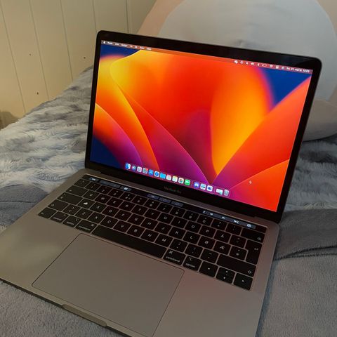 MacBook Pro 13