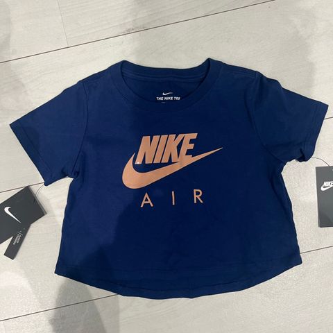 Nike air topp str 122-128