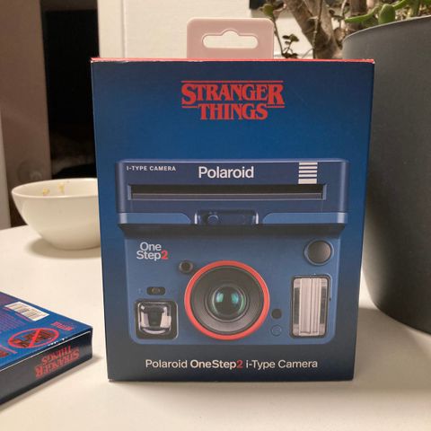 Polaroid OneStep2 Viewfinder. Stranger Things. Lmt edition.