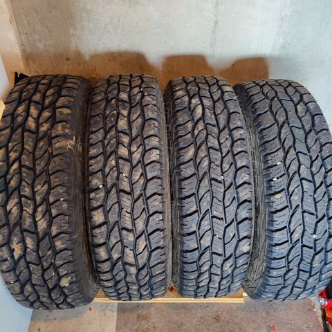 4 sommerdekk med felger Cooper discoverer 3 195/80 R15 SOM NYE