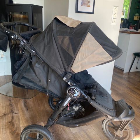 Baby jogger Ciry Elite liggedel og sittedel med tilbehør.