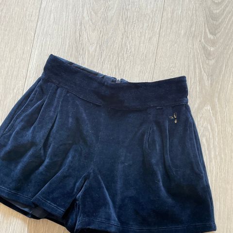 LOLA Velour shorts str 7-8 år