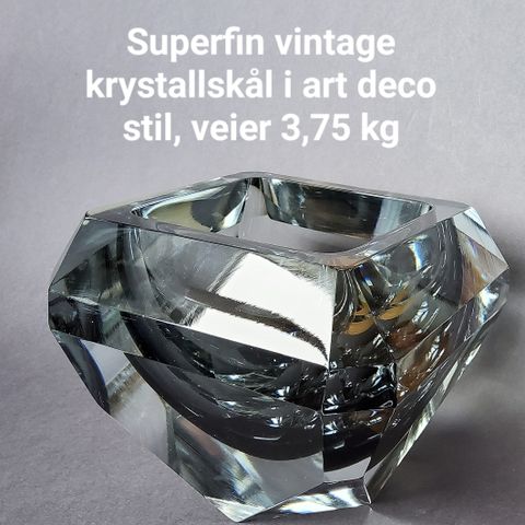 Råfin vintage krystallskål , sotfarget art deco swung