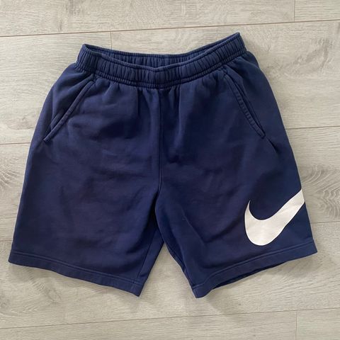 Nike shorts, str. S