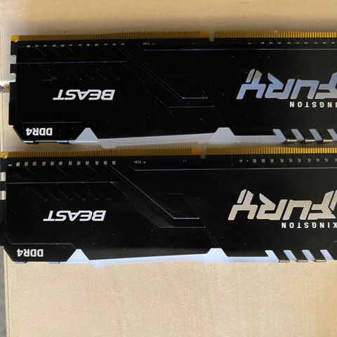 2 Kingston fury beast ddr4 ram kort