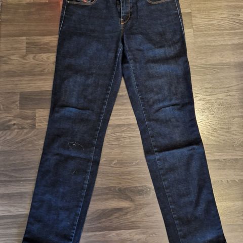 Diesel jeans mørk blå str. 28/32
