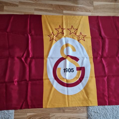 GALATASARAY FLAG 143X93 CM