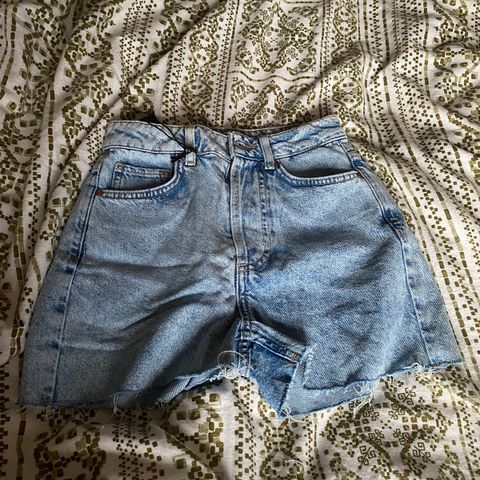 Bikbok shorts