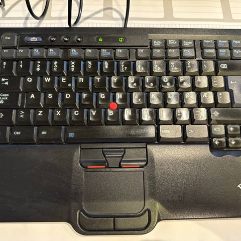 Lenovo tastatur/ reisetastatur med mus og touchpad