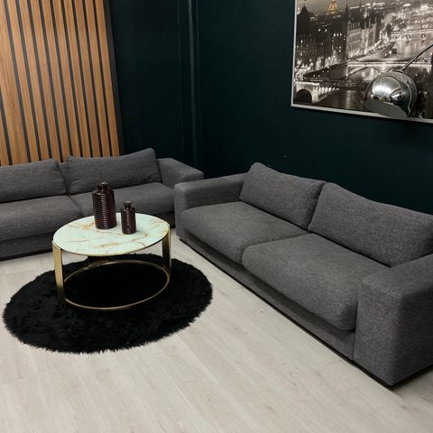 GRATIS LEVERING - KJEMPE KUPP! Nyrenset Sepia 3 seter design sofaer fra Bolia