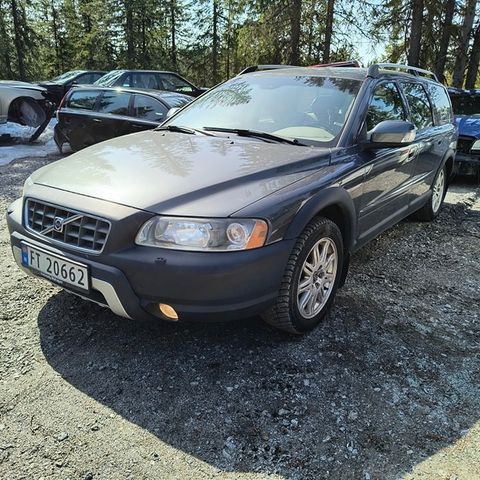 Volvo XC70 05-07 Selges i deler.