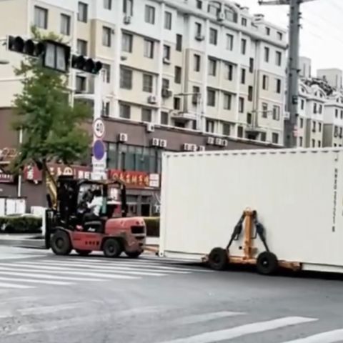 Container løft og transport