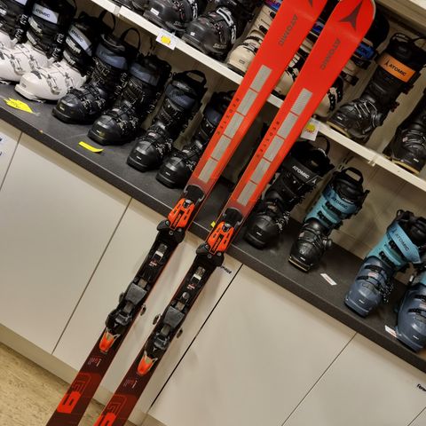 ATOMIC REDSTER G9 REVO 167 CM SOMMERKUPP