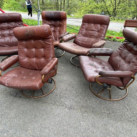 5 stk stressless stoler fra Ekornes. Restaureringsobjekter!