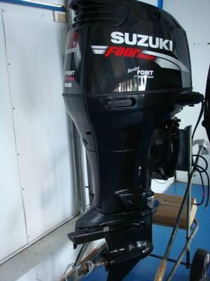 UNDERVANNSHUS FOR SUZUKI