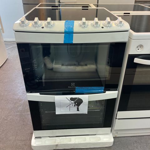 NY ELECTROLUX EKC6060BOW KERAMISK KOMFYR (400 VOLT)