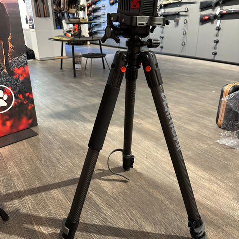 Vårkupp! Bog Death Grip Clamping Tripod Carbon Fiber