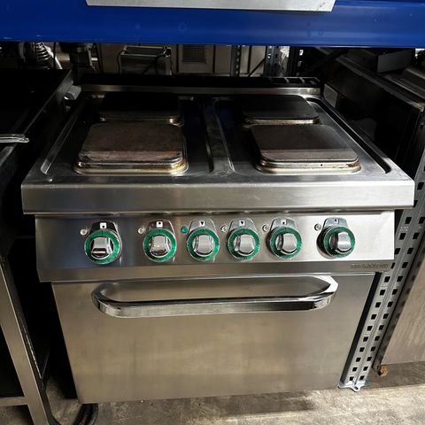 RM Gastro komfyr m/ firkant plater 230V