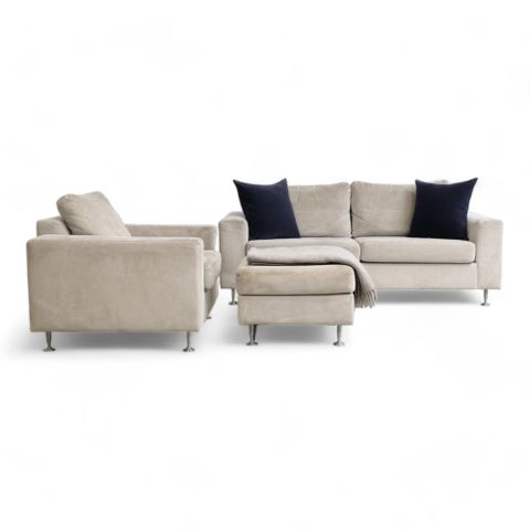 Fri Frakt | Nyrenset | Bolia Milano sofagruppe, 3-seter sofa, lenestol og puff