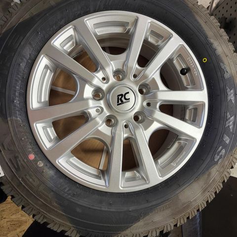 16" vinterhjul med piggdekk VW Transporter