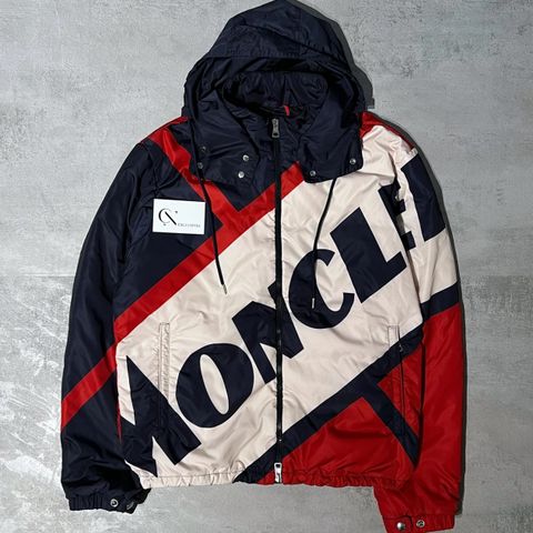 Moncler Bert Jakke (Strl 3)