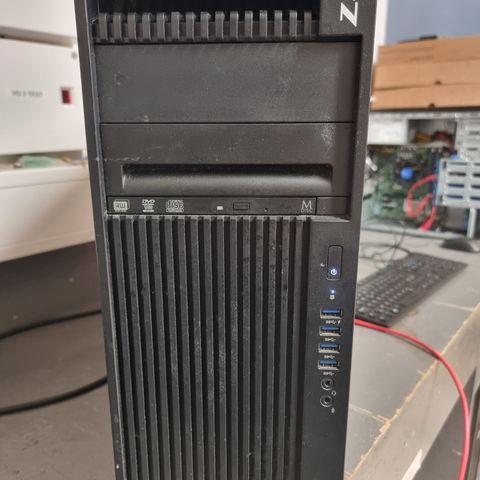 HP Z440 selges. e5-16GB 1x500GB/1x12TB/1x2TB Win10 Pro