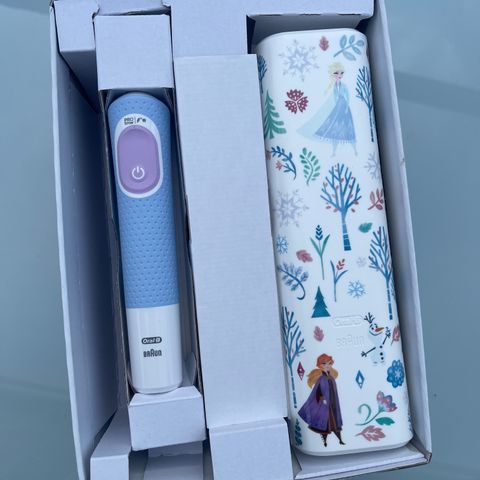 Elektrisk tannbørste for barn med Elsa etui / frozen