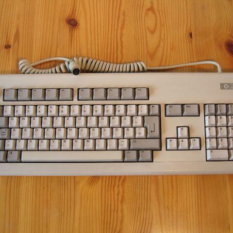 Tastatur til Amiga 2000