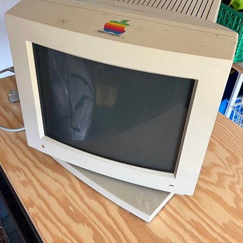 Apple Macintosh Color Display  M1212 m/ tastatur og mus