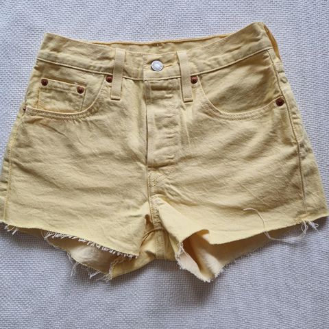 Levi's Gul shorts