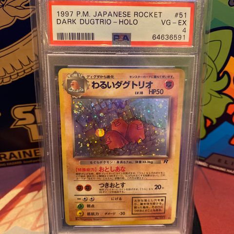 Dark Dugtrio #51 Holo med Swirl fra JP Team Rocket i PSA 4