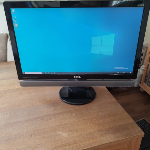 Benq M2700HD