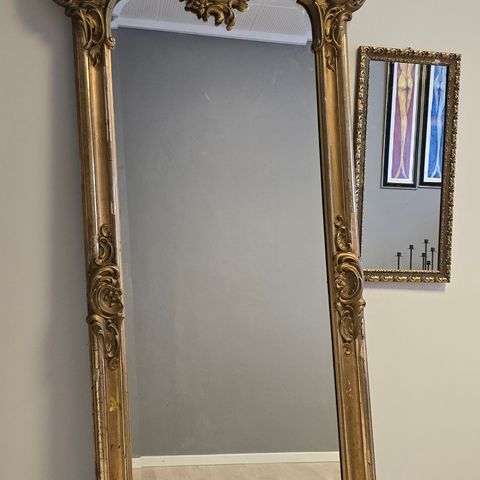 Antikk speil.