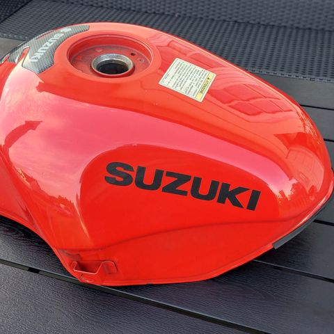 Bensintank til Suzuki GSX600F