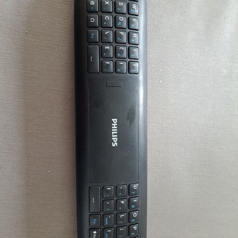 Fjernkontroll m/tastatur til Philips TV.