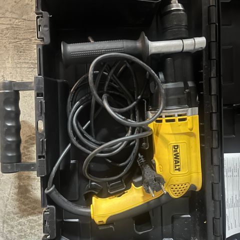 Dewalt slagdrill. D21805S 770W