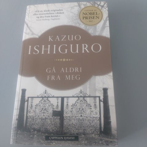 Roman av Kazuo  Ishiguro,  paperback