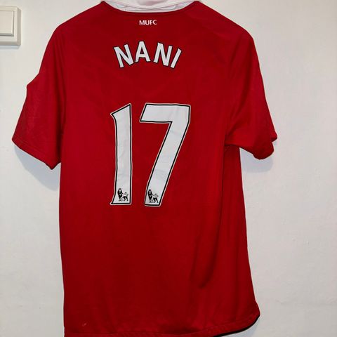 Nani - Manchester United drakt 2010-2011