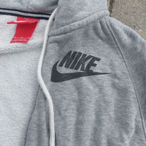 Nike hettegenser Str M