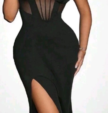Sexy svart kjole -str Large