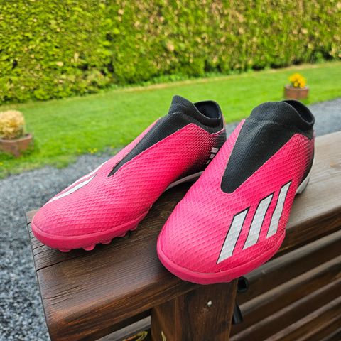 Adidas speedportal 3 (str 34) lissefrie fotballsko barn