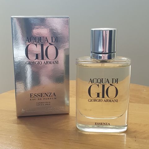 Giorgio Armani Acqua di Gio Essenza