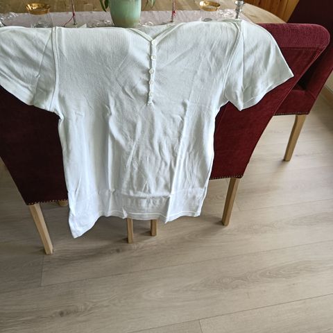 Hvit T-skjorte/bestefar trøye str. L