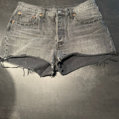 Levi's 501 shorts W31