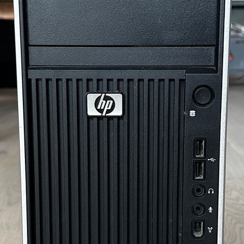 HP Z400 Workstation base